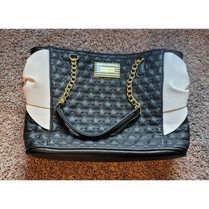 Betsey Johnson Quilted Bow Medium Size Purse 13x9.5